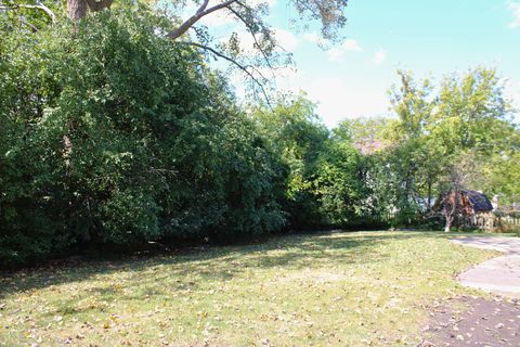 A home in Woodridge