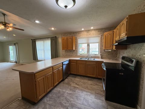 Tiny photo for 1303 N Magnolia Drive, Marion, IL 62959 (MLS # 12654204)
