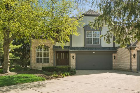 Photo of 525 Cherbourg Drive, Buffalo Grove, IL 60089 (MLS # 12628851)