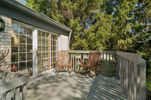 Tiny photo for 525 Cherbourg Drive, Buffalo Grove, IL 60089 (MLS # 12628851)