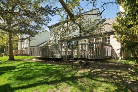 Tiny photo for 525 Cherbourg Drive, Buffalo Grove, IL 60089 (MLS # 12628851)