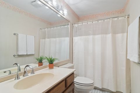 Tiny photo for 525 Cherbourg Drive, Buffalo Grove, IL 60089 (MLS # 12628851)