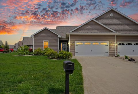 Photo of 2202 S Cyprus Point, Urbana, IL 61802 (MLS # 12631191)