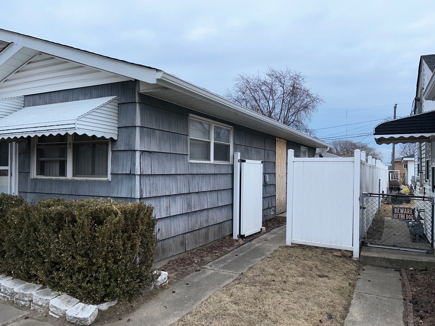 14105 S Saginaw Avenue