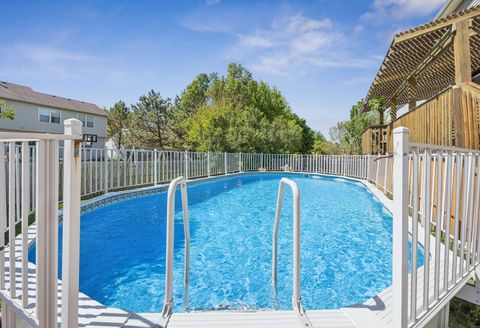 Tiny photo for 1562 Glenside Drive, Bolingbrook, IL 60490 (MLS # 12647897)
