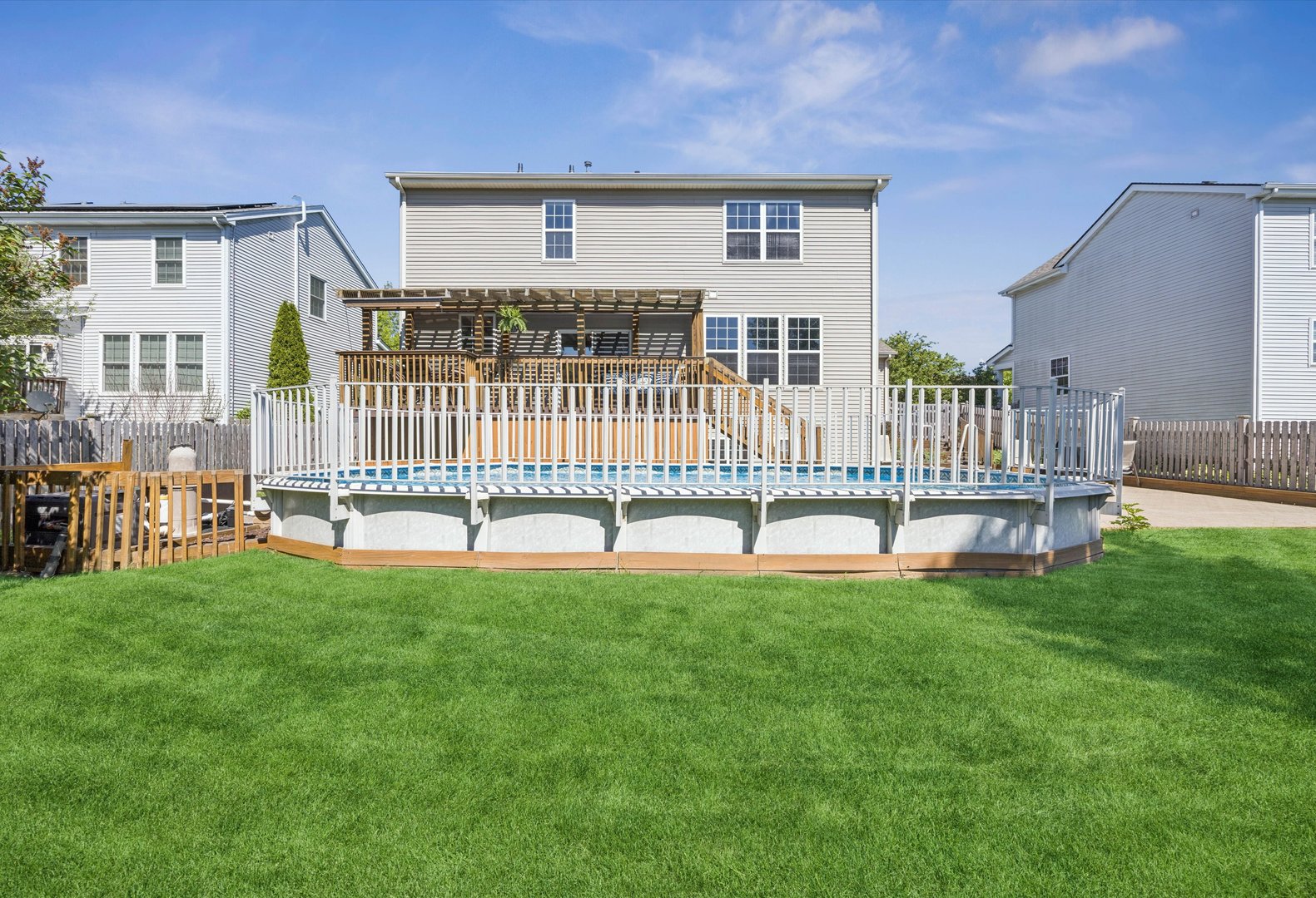 1562 Glenside Drive