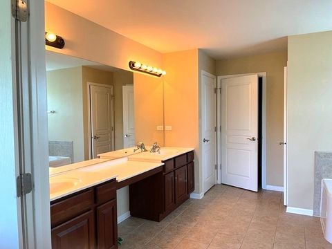 Tiny photo for 7 Snead Court, Bolingbrook, IL 60490 (MLS # 12464480)