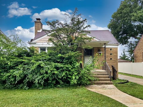 Tiny photo for 10320 S Claremont Avenue, Chicago, IL 60643 (MLS # 12686148)
