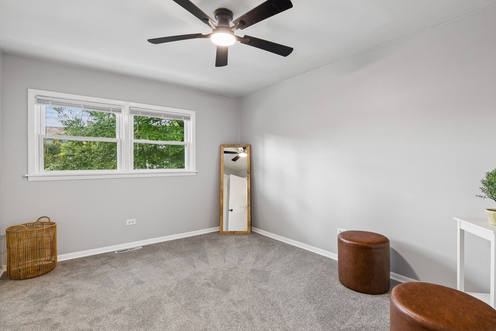 936 E 84th Place A