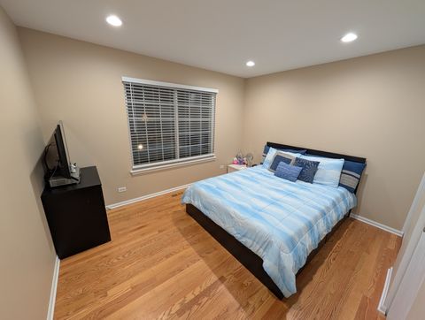 Tiny photo for 909 Mayfair Court, Elk Grove Village, IL 60007 (MLS # 12555336)