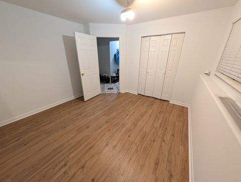 Tiny photo for 909 Mayfair Court, Elk Grove Village, IL 60007 (MLS # 12555336)