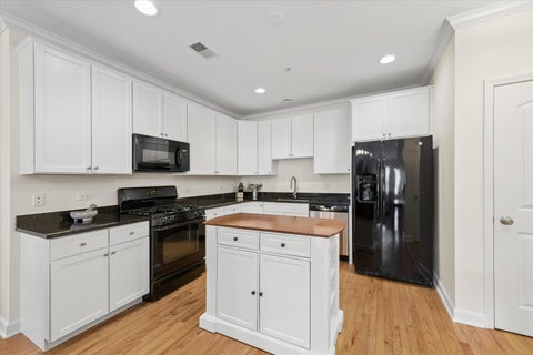 Tiny photo for 110 S Marion Street #201, Oak Park, IL 60302 (MLS # 12755362)