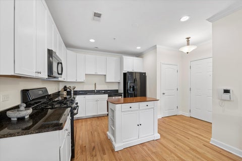 Tiny photo for 110 S Marion Street #201, Oak Park, IL 60302 (MLS # 12755362)