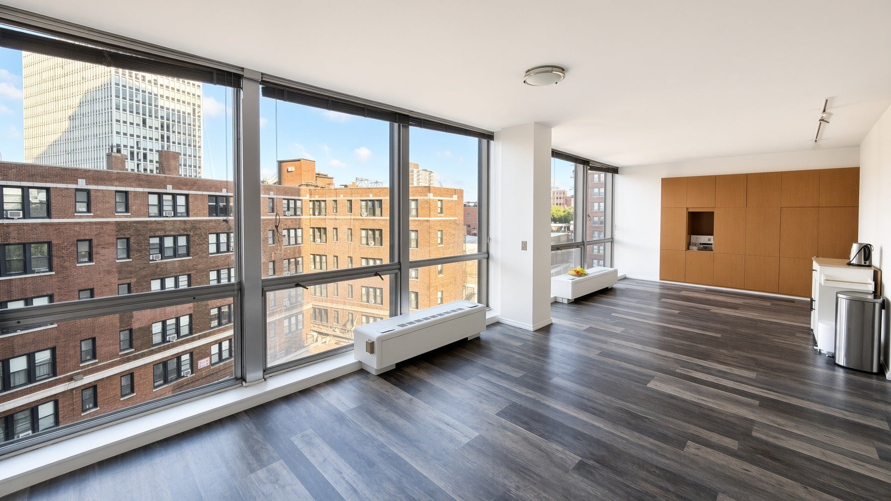 2400 N Lakeview Avenue 614-15