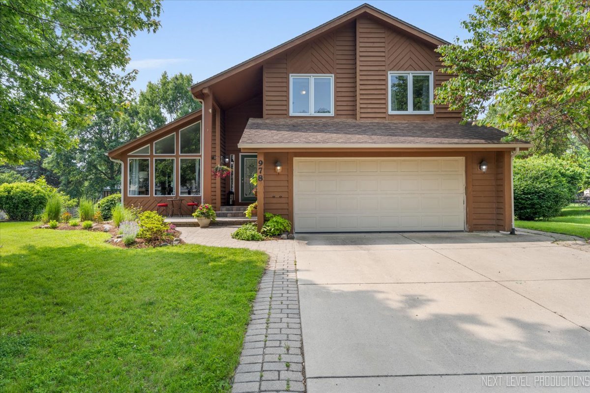 978 Merrimac Circle