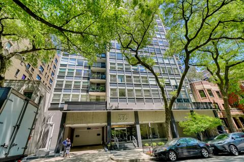 Photo of Chicago, IL 60611 (MLS # 12615407)
