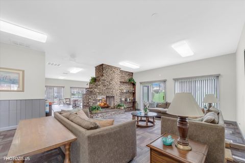 Tiny photo for 211 Edgewater Drive, Bloomingdale, IL 60108 (MLS # 12610564)