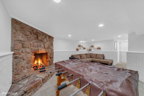 Tiny photo for 211 Edgewater Drive, Bloomingdale, IL 60108 (MLS # 12610564)