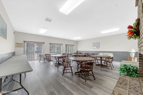 Tiny photo for 211 Edgewater Drive, Bloomingdale, IL 60108 (MLS # 12610564)