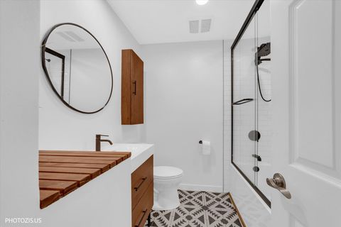 Tiny photo for 211 Edgewater Drive, Bloomingdale, IL 60108 (MLS # 12610564)