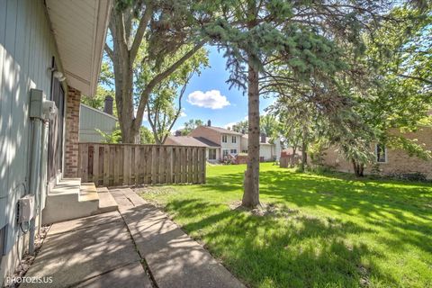Tiny photo for 211 Edgewater Drive, Bloomingdale, IL 60108 (MLS # 12610564)