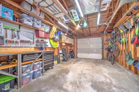 Tiny photo for 211 Edgewater Drive, Bloomingdale, IL 60108 (MLS # 12610564)