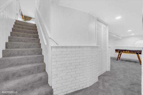 Tiny photo for 211 Edgewater Drive, Bloomingdale, IL 60108 (MLS # 12610564)