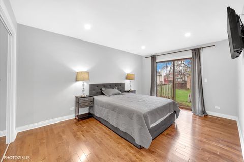 Tiny photo for 211 Edgewater Drive, Bloomingdale, IL 60108 (MLS # 12610564)