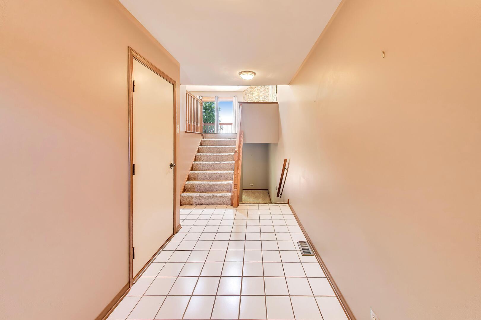934 Viewpoint Drive