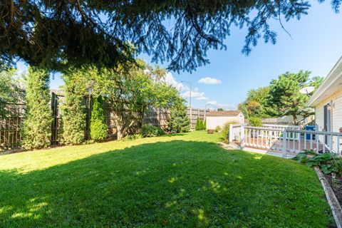 Tiny photo for 820 Shady Lane, Aurora, IL 60506 (MLS # 12486683)