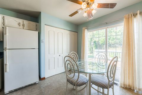 Tiny photo for 820 Shady Lane, Aurora, IL 60506 (MLS # 12486683)
