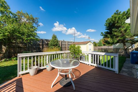 Tiny photo for 820 Shady Lane, Aurora, IL 60506 (MLS # 12486683)
