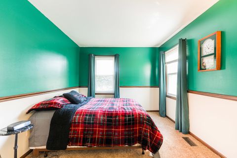 Tiny photo for 820 Shady Lane, Aurora, IL 60506 (MLS # 12486683)