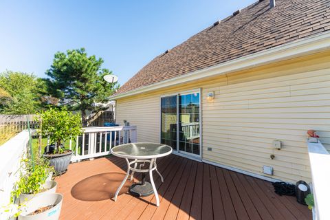 Tiny photo for 820 Shady Lane, Aurora, IL 60506 (MLS # 12486683)