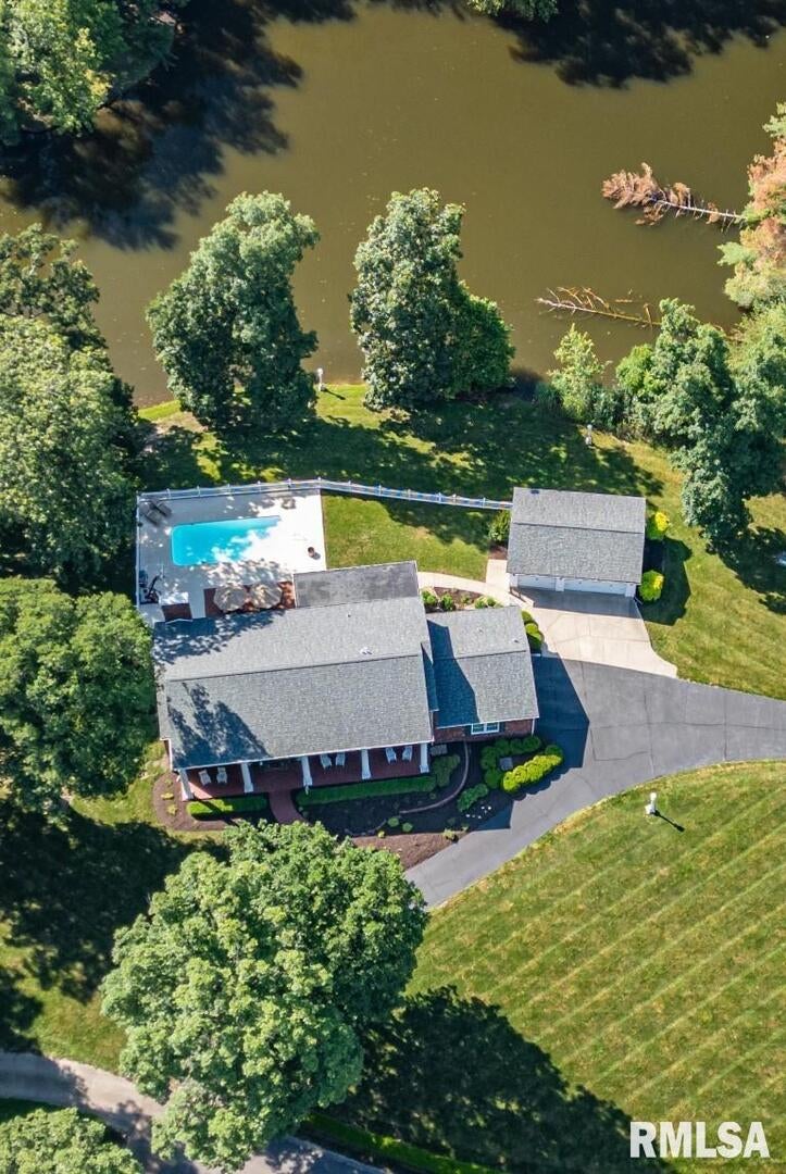 616 SEVILLE Drive