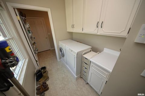 Tiny photo for 616 SEVILLE Drive, Mt Vernon, IL 62864 (MLS # EB458810)