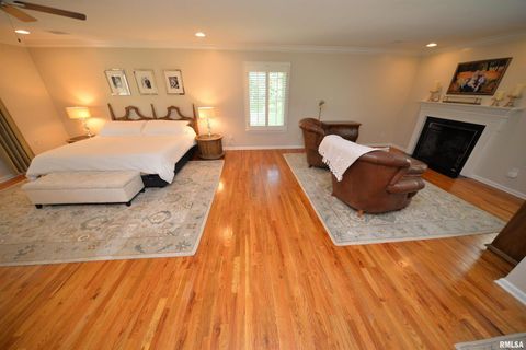 Tiny photo for 616 SEVILLE Drive, Mt Vernon, IL 62864 (MLS # EB458810)