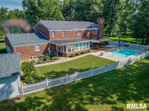 Tiny photo for 616 SEVILLE Drive, Mt Vernon, IL 62864 (MLS # EB458810)