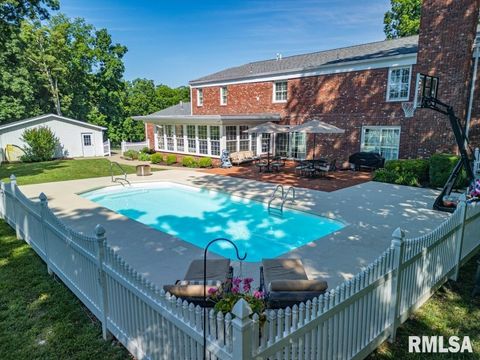 Tiny photo for 616 SEVILLE Drive, Mt Vernon, IL 62864 (MLS # EB458810)