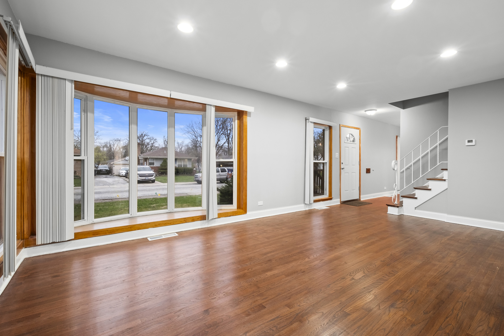 15607 Rose Drive