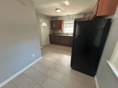 Tiny photo for 609 E 160th Place, South Holland, IL 60473 (MLS # 12498448)