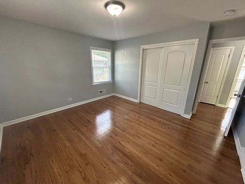 Tiny photo for 609 E 160th Place, South Holland, IL 60473 (MLS # 12498448)