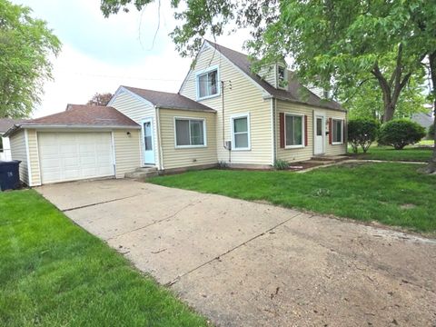 Photo of 1106 Birchdale Drive, Elgin, IL 60123 (MLS # 12645833)