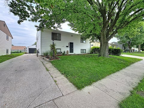 Photo of 3446 3rd Street A, East Moline, IL 61244 (MLS # 12730426)