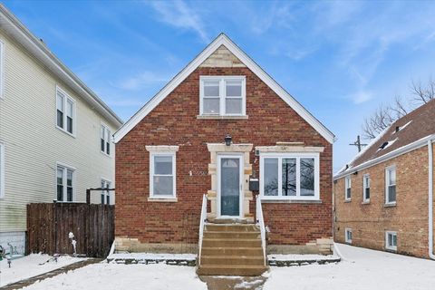 5040 N Moody Avenue Chicago IL 60630