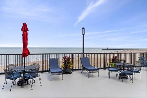 Tiny photo for 5855 N Sheridan Road #19G, Chicago, IL 60660 (MLS # 12718712)