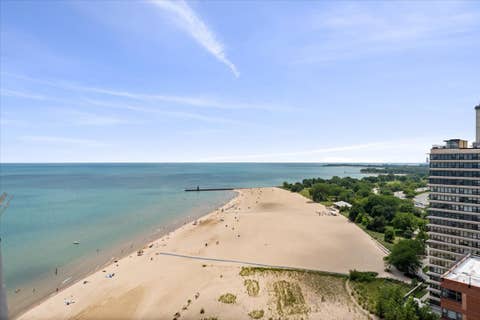 Tiny photo for 5855 N Sheridan Road #19G, Chicago, IL 60660 (MLS # 12718712)