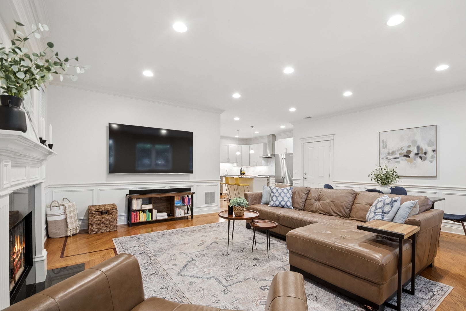 1330 W Diversey Parkway 1W