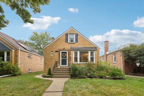 Tiny photo for 2130 Brummel Street, Evanston, IL 60202 (MLS # 12488077)
