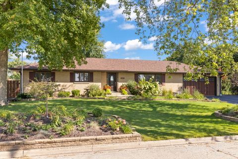 Photo of 2819 Biltmore Street, Joliet, IL 60435 (MLS # 12460220)